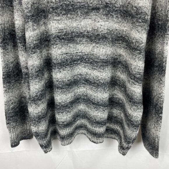 VRST Men's Relaxed Cozy Sweater Charcoal Gray Striped MAX200337 $80 MSRP Size XL - Picture 8 of 9